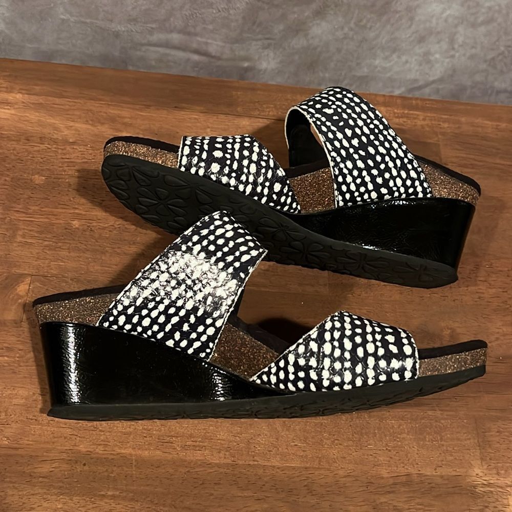 Aetrex black white spotted leather two strap wedge sandal size 39 / 8.5 - Picture 5 of 10
